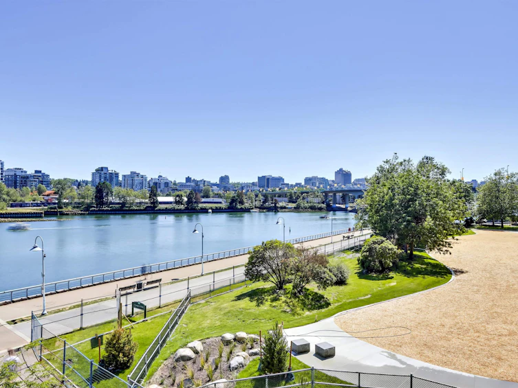 303-8 Smithe Mews, Vancouver, BC, V6B 0A5 - 18