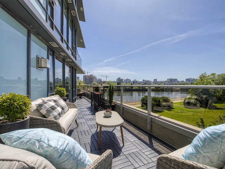 303-8 Smithe Mews, Vancouver, BC, V6B 0A5 - 12