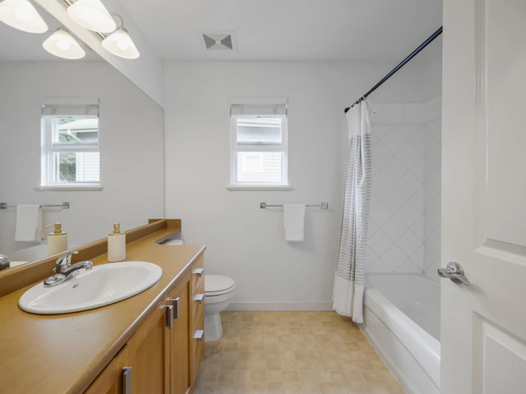 23 Hickory Drive, Port Moody, BC, V3H 5L9 - 34