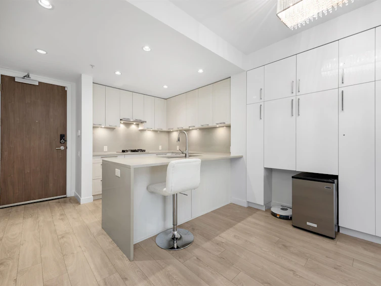 208-6633 Cambie Street, Vancouver, BC, V6P 0E5 - 4