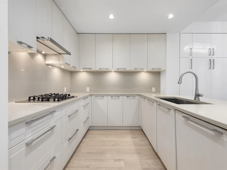 208-6633 Cambie Street, Vancouver, BC, V6P 0E5 - 3