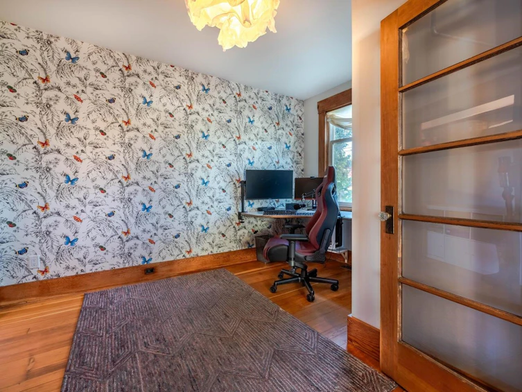 1124 Tenth Avenue, New Westminster, BC, V3M 3H7 - 11