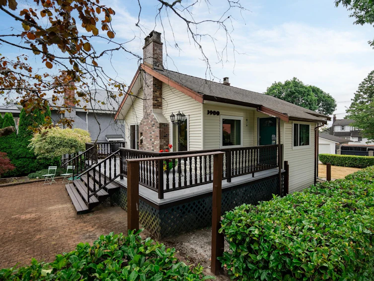 3900 Eton Street, Burnaby, BC, V5C 1J5 - 2
