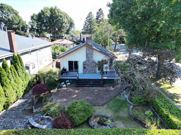 3900 Eton Street, Burnaby, BC, V5C 1J5 - 30