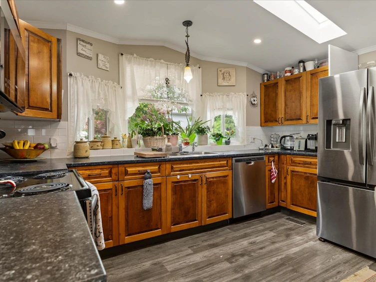 110-45640 Watson Road, Chilliwack, BC, V2R 3P8 - 5