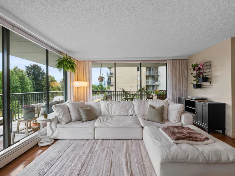 201-140 E Keith Road, North Vancouver, BC, V7L 4M9 - 3