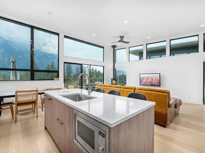 7-4000 Sunstone Way - 5