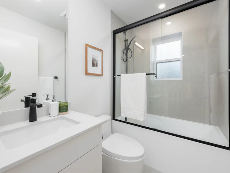 3349 Kaslo Street, Vancouver, BC, V5M 3H3 - 21