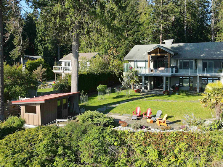 7626 Eureka Avenue, Halfmoon Bay, BC, V7Z 1A1 - 2