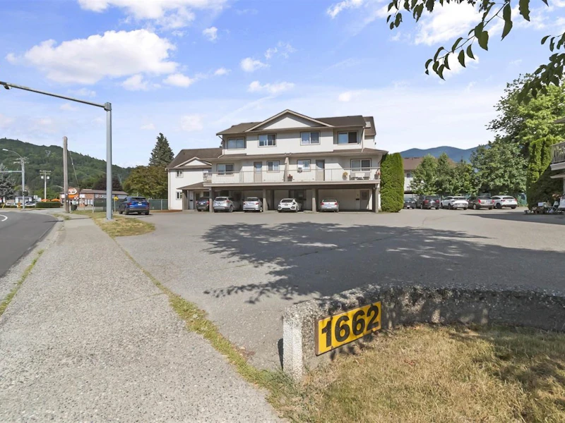 6 - 1662 Agassiz-rosedale Highway No 9 Place, Agassiz BC V0M 1A2
