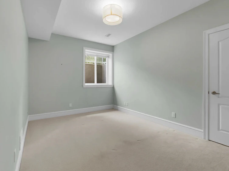 3388 Canterbury Drive, Surrey, BC, V3Z 0J8 - 32