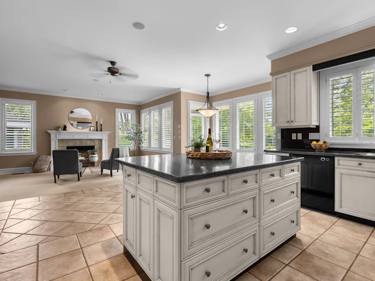 3388 Canterbury Drive, Surrey, BC, V3Z 0J8 - 14