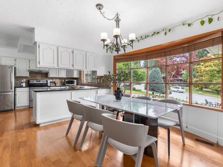 34869 Everett Drive, Abbotsford, BC, V2S 7R7 - 10