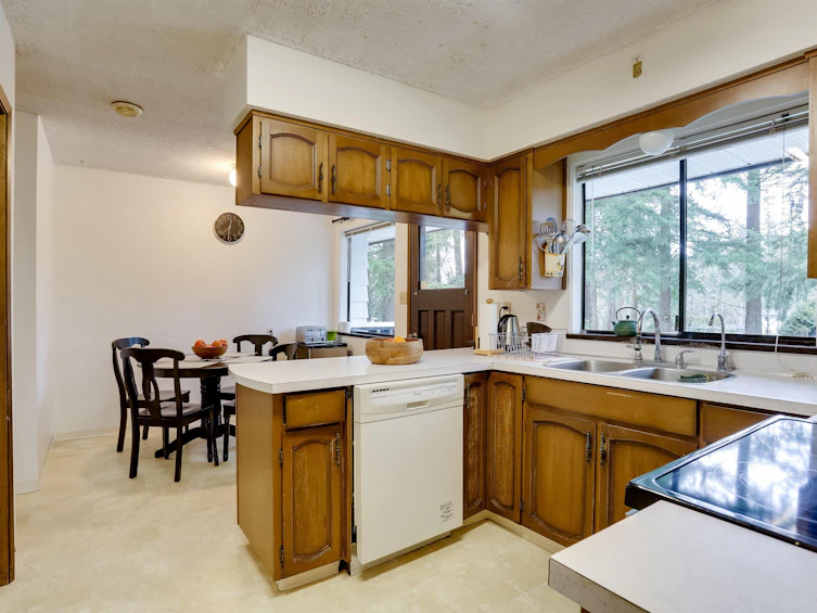 2242 173 Street, Surrey, BC, V3Z 9Z7 - 15