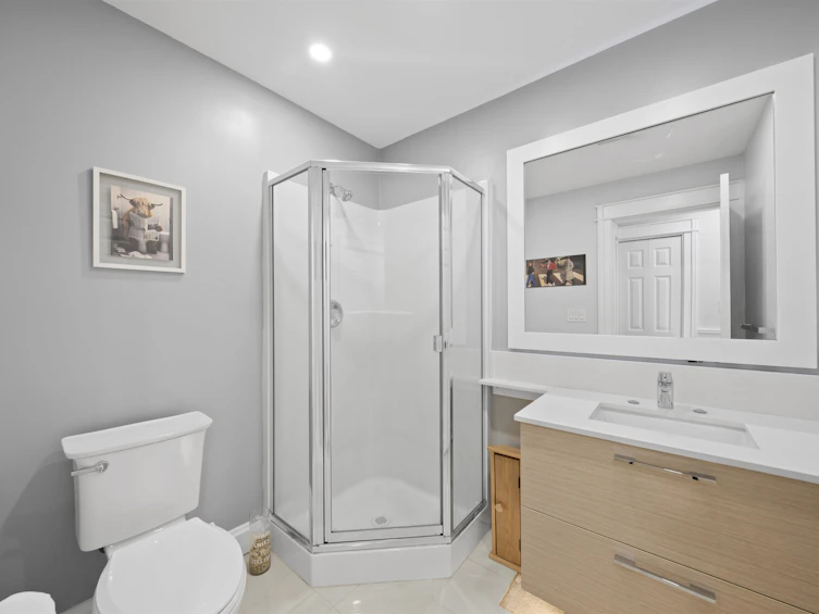 305-170 Cedar Avenue, Harrison Hot Springs, BC, V0H 1K0 - 20