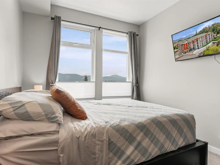 211-2242 Whatcom Road, Abbotsford, BC, V3G 0G3 - 18