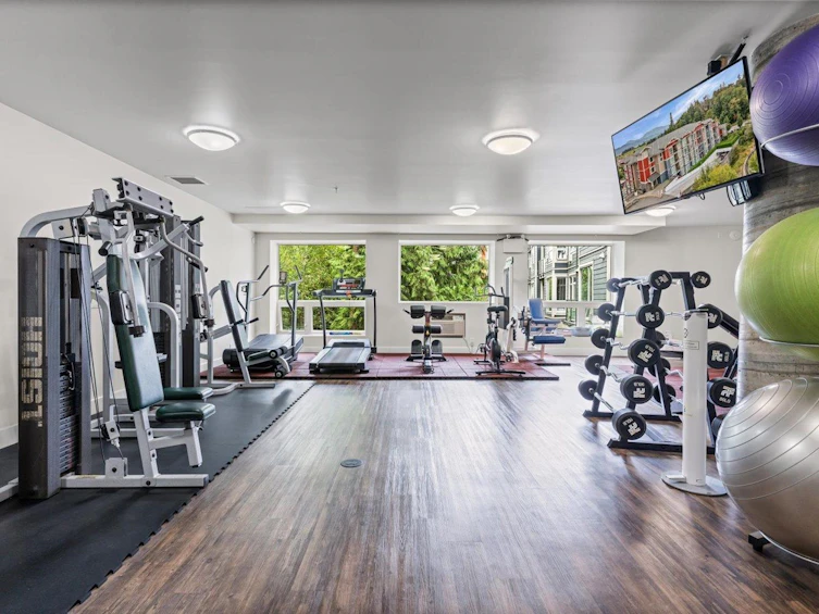 211-2242 Whatcom Road, Abbotsford, BC, V3G 0G3 - 33