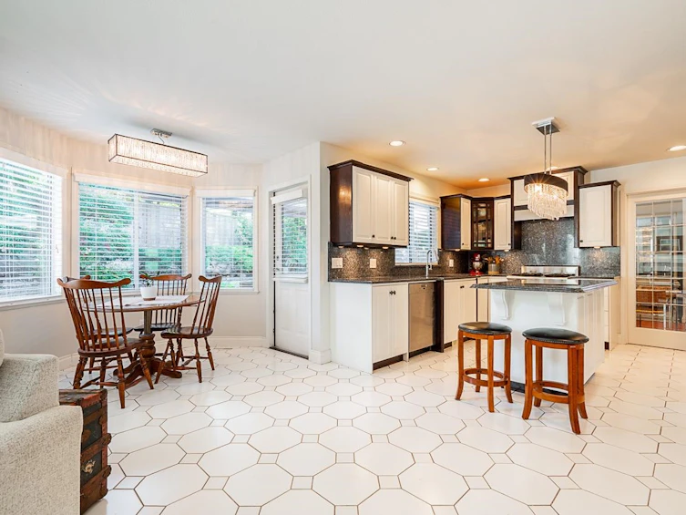 10481 Willow Grove, Surrey, BC, V4N 1V7 - 14