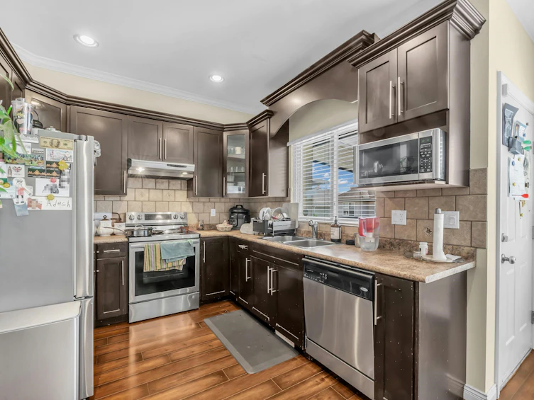 14850 57 Avenue, Surrey, BC, V3S 8W3 - 21