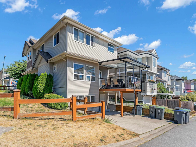 14850 57 Avenue, Surrey, BC, V3S 8W3 - 2