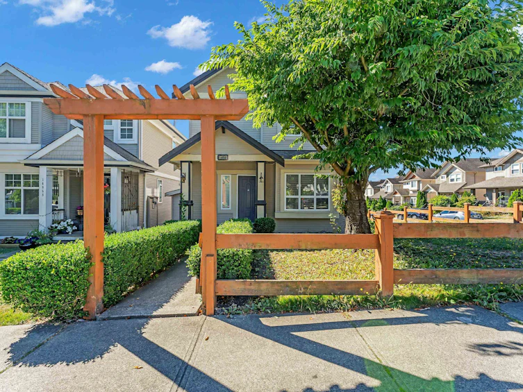 14850 57 Avenue, Surrey, BC, V3S 8W3 - 4