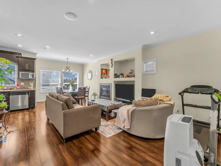 14850 57 Avenue, Surrey, BC, V3S 8W3 - 12