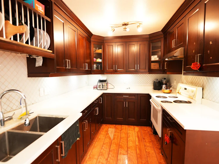 13902 Laurel Drive, Surrey, BC, V3T 1A9 - 4
