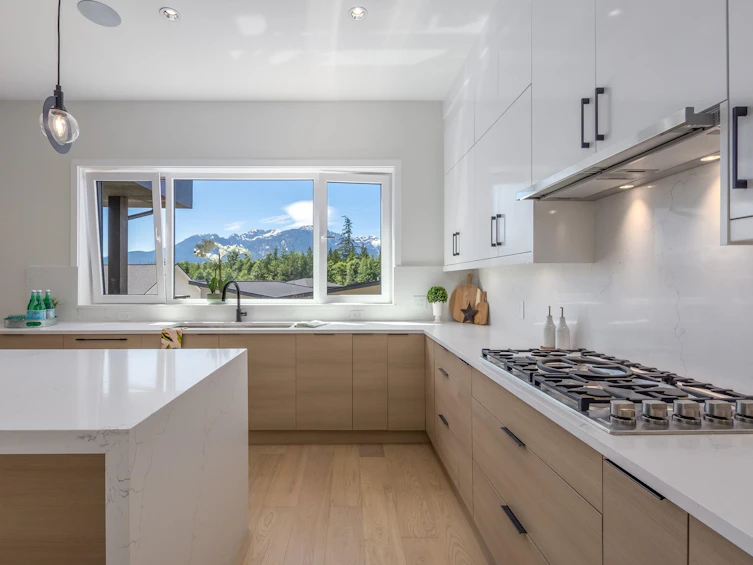 9-3385 Mamquam Road, Squamish, BC, V8B 0E3 - 9