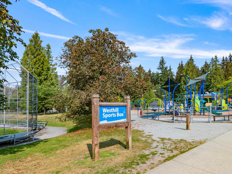 230 Harvard Drive, Port Moody, BC, V3H 1S8 - 30