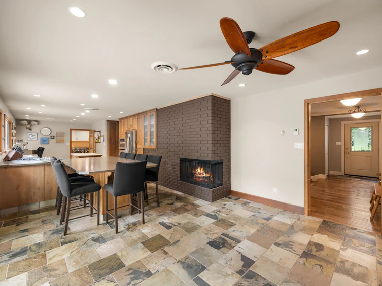 6124 264 Street, Langley, BC, V4W 1P4 - 8