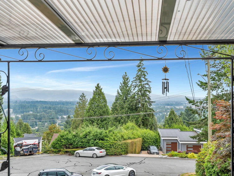 3088 Lazy A Street, Coquitlam, BC, V3C 3N9 - 7