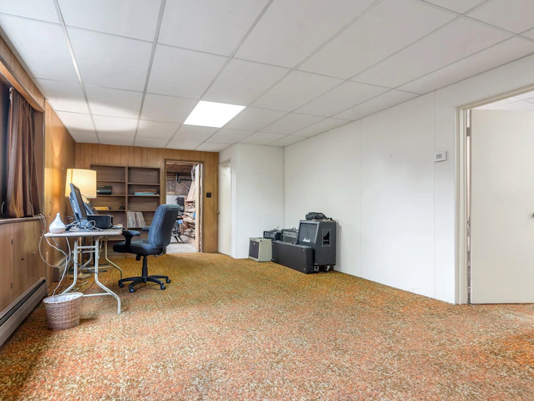 3088 Lazy A Street, Coquitlam, BC, V3C 3N9 - 29