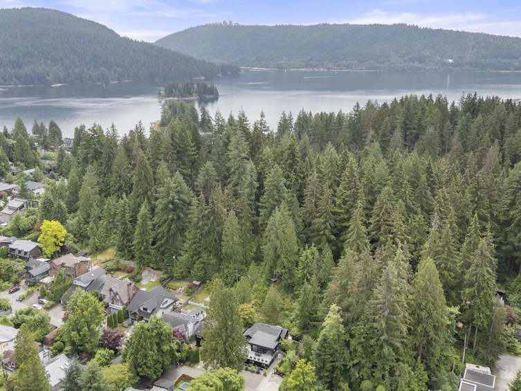 4507 Summerside Lane, North Vancouver, BC, V7G 1H4 - 31