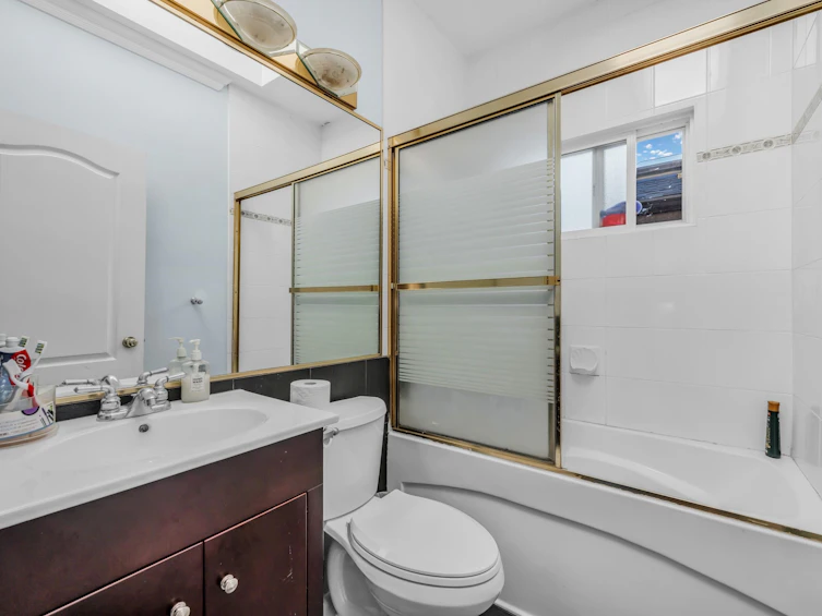 180 E 62nd Avenue, Vancouver, BC, V5X 2E6 - 12
