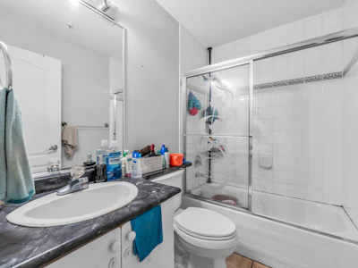 180 E 62nd Avenue - 5