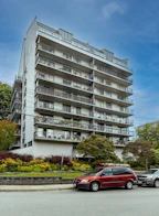 803 1745 Esquimalt Avenue