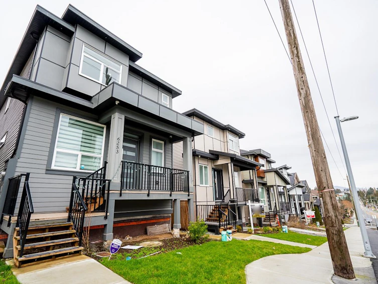 6253 148 Street, Surrey, BC, V3S 8E8