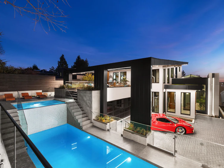2495 Mathers Avenue, West Vancouver, BC, V7V 2H9 - 2