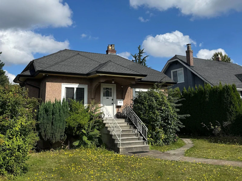 815 Eighth Avenue, New Westminster BC V3M 2R4