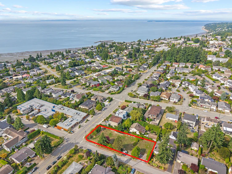 15643 Buena Vista Avenue, Surrey, BC, V4B 1Z3 - 5