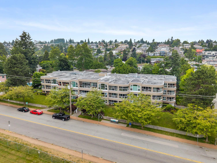 309-15809 Marine Drive, Surrey, BC, V4B 1E7 - 2