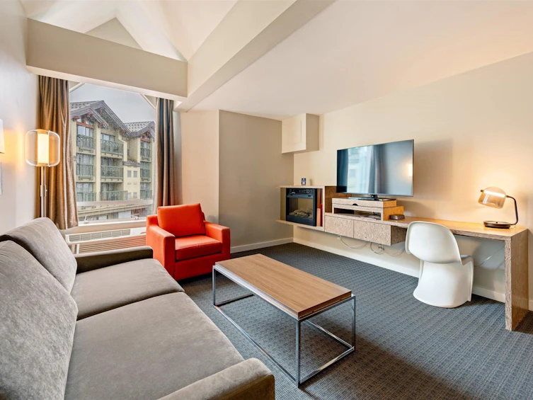 307-4122 Village Green Way, Whistler, BC, V8E 1G9 - 3