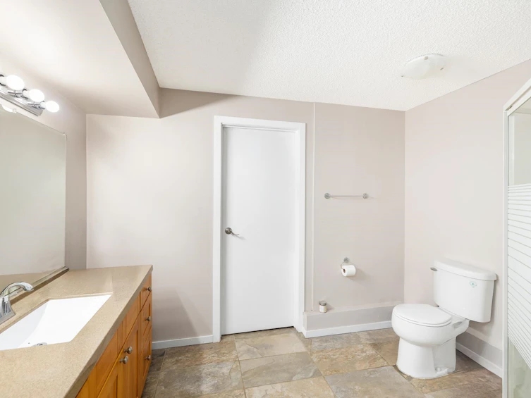 1135 Heritage Boulevard, North Vancouver, BC, V7J 3G8 - 23