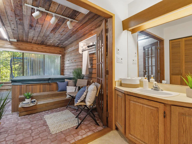 887 Frederick Road, North Vancouver, BC, V7K 2Y5 - 27