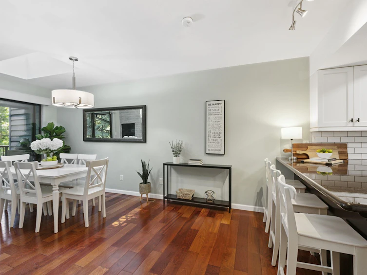 887 Frederick Road, North Vancouver, BC, V7K 2Y5 - 3