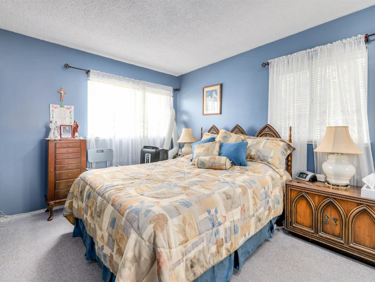 6153 W. Greenside Drive, Surrey, BC, V3S 5M8 - 5