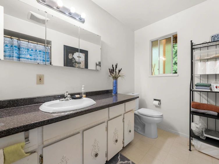 11254 87 Avenue, Delta, BC, V4C 2Z7 - 13