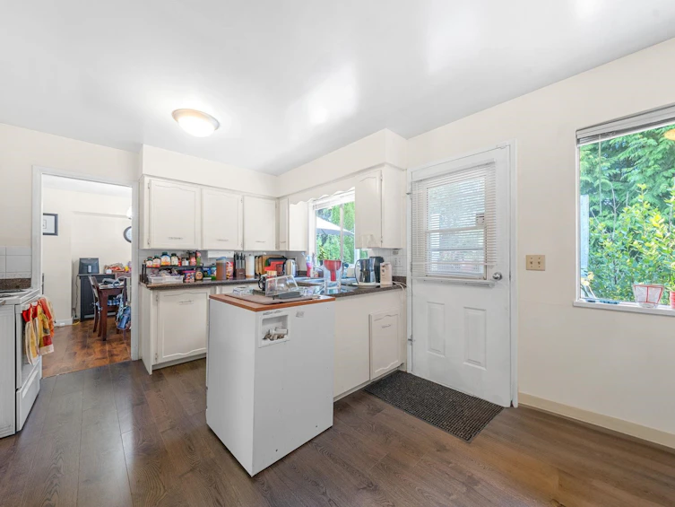 11254 87 Avenue, Delta, BC, V4C 2Z7 - 8