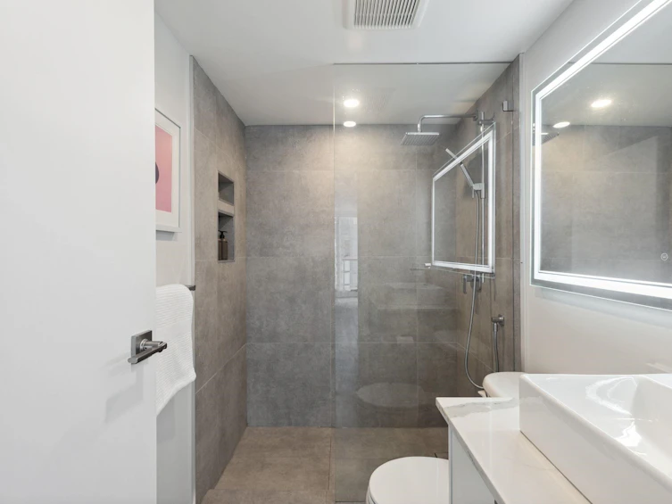 2406-1155 Seymour Street, Vancouver, BC, V6B 1K2 - 25