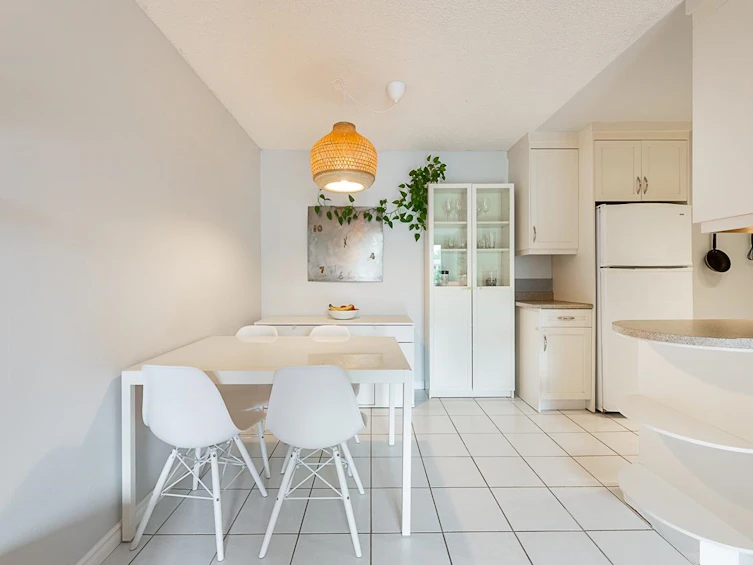 202-1103 Howie Avenue, Coquitlam, BC, V3J 1T9 - 6